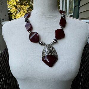 Kayden statement necklace